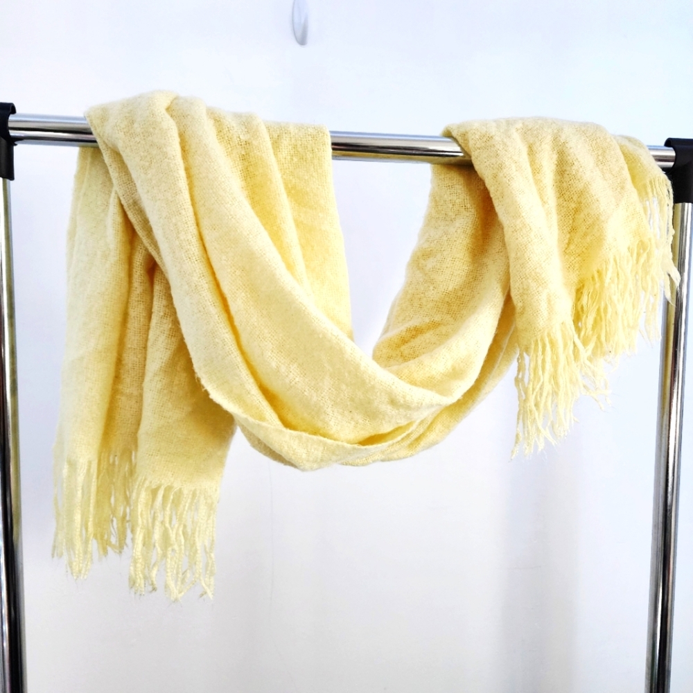 Dkny Pastel Yellow Soft Fringed Scarf